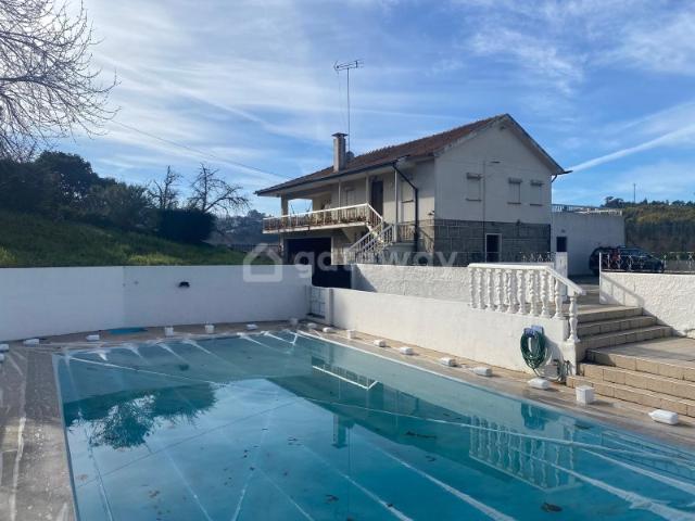 Casa venda em Vouzela, Viseu