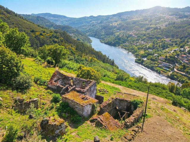 Vivenda venda em Tarouquela, Viseu