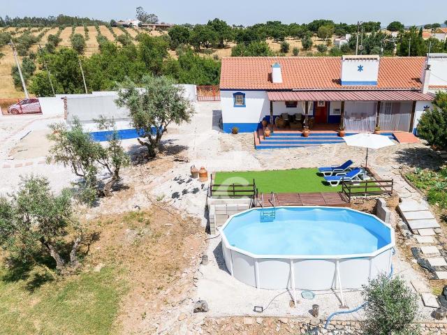 Quinta venda em Ameixial (Santa Vitória e São Bento), Estremoz