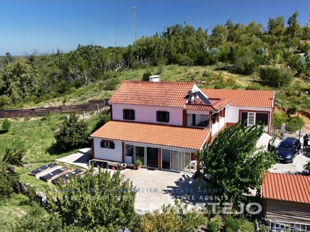 Casa venda em Almoster, Leiria