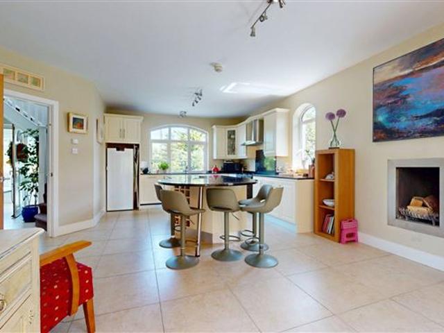 Detached House for sale in Howth, North Tipperary