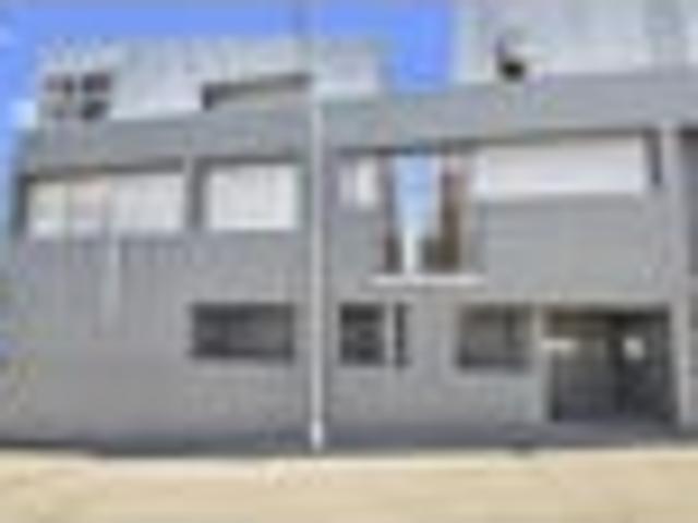 Apartment for sale in Newton