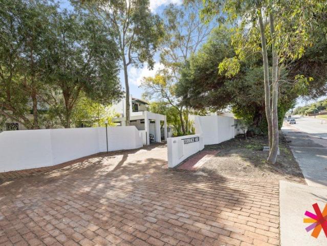 Townhouse for rent in Como, Western Australia
