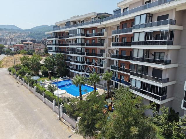 Gaziemir, İzmir içerisinde satılık mülk