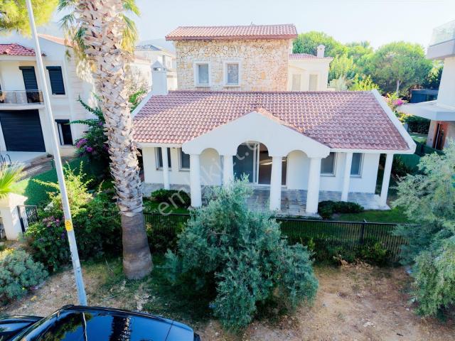 Narlidere, İzmir içerisinde satılık Villa