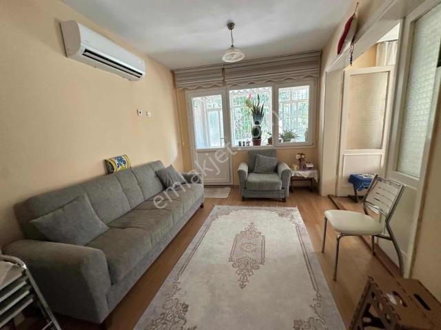 Karabağlar, İzmir içerisinde satılık Villa