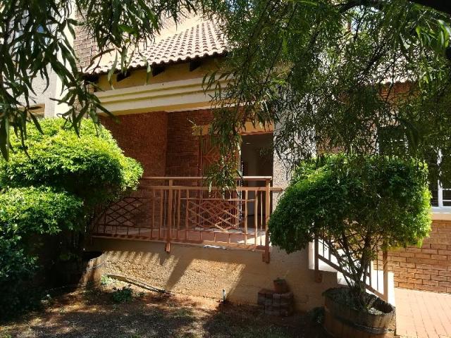 House for rent in Waterkloof, Gauteng