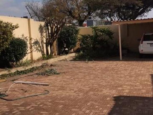 House for rent in Vosloorus, Gauteng