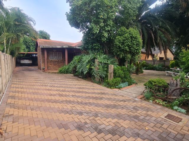 Apartment for rent in Waterkloof, Gauteng