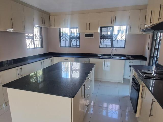 Apartment for rent in Queensburgh, Kwazulu-natal
