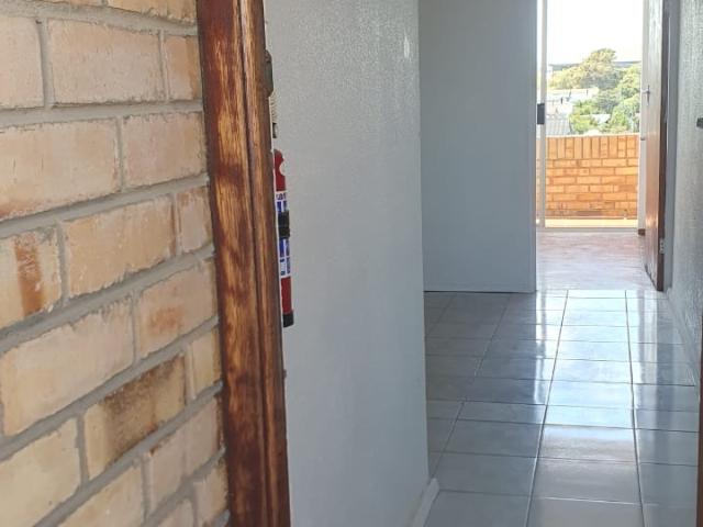 Apartment for rent in Parow, Western Cape