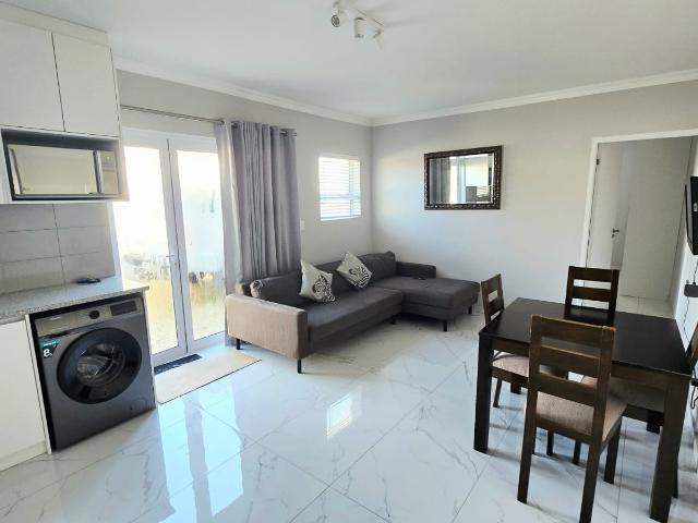 Apartment for rent in West Coast, Britannia Bay