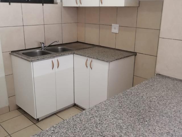 Apartment for rent in Seaview, Kwazulu-natal