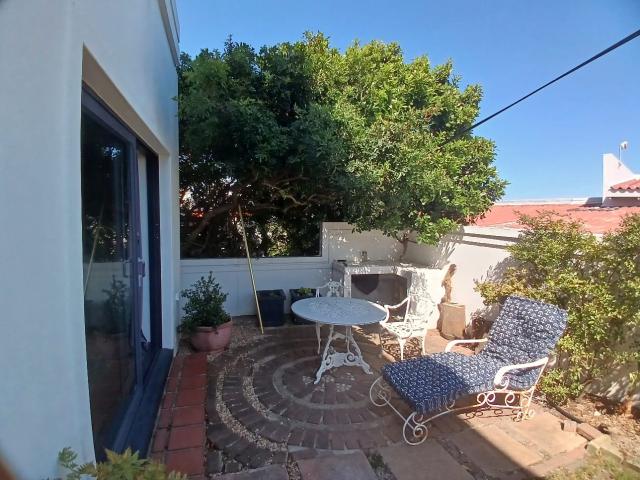 Apartment for rent in Baardskeerdersbos, Western Cape
