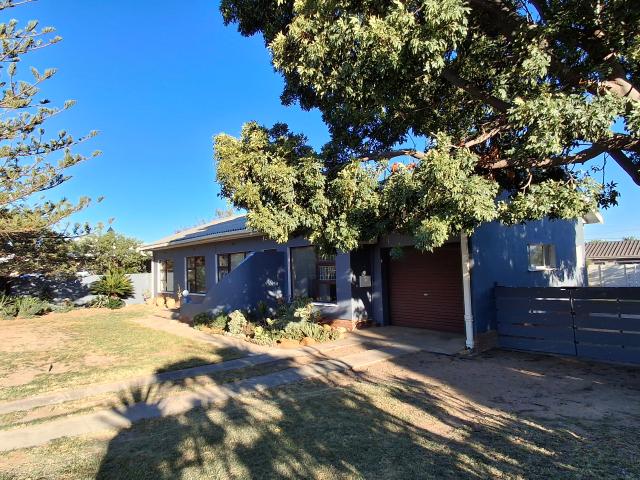 House for rent in Panorama, Western Cape