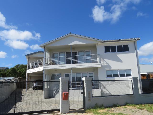 Apartment for rent in Baardskeerdersbos, Western Cape