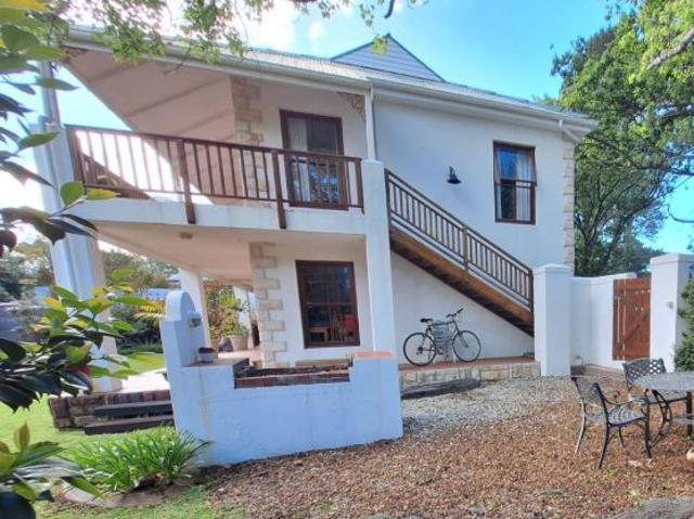 Apartment for rent in Baardskeerdersbos, Western Cape
