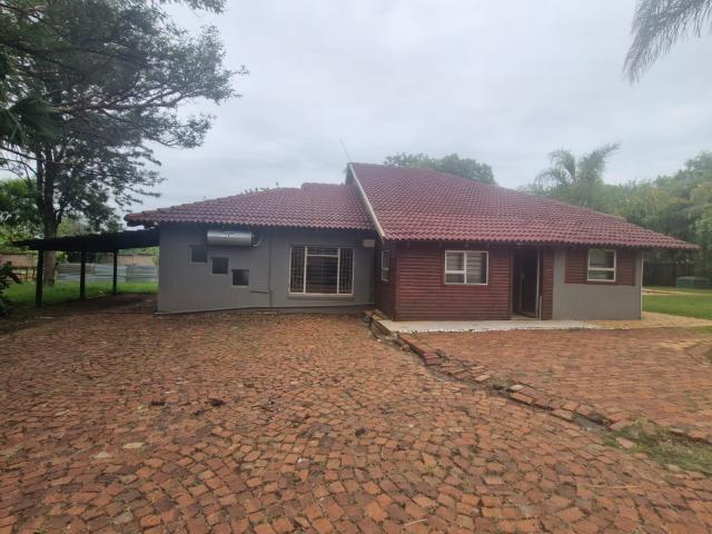 House for rent in Waterkloof, Gauteng