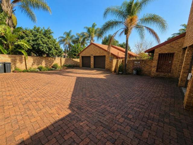 House for rent in Waterkloof, Gauteng