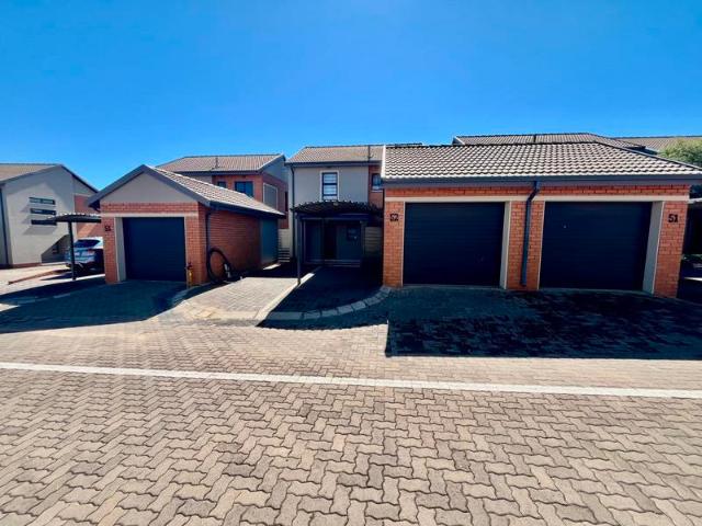 House for rent in Waterkloof, Gauteng