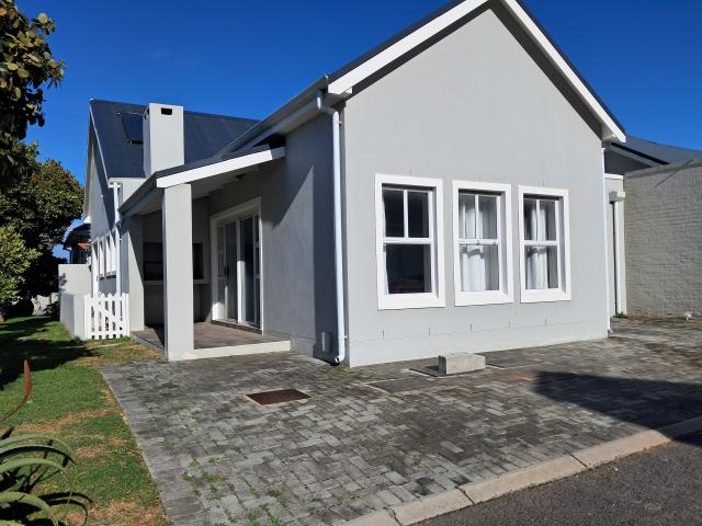 House for rent in Baardskeerdersbos, Western Cape