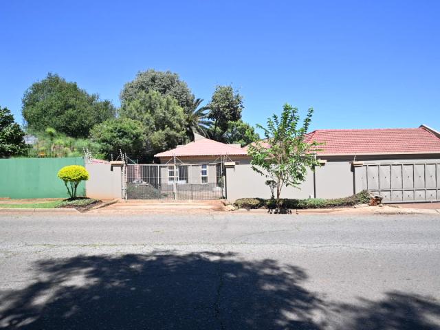 House for rent in Emmarentia, Vosloorus