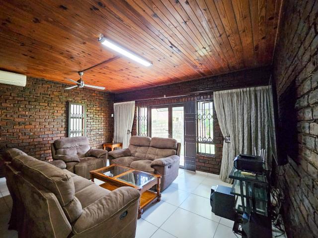Apartment for rent in Umbogintwini