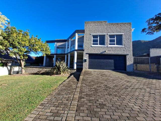 House for rent in Baardskeerdersbos, Western Cape