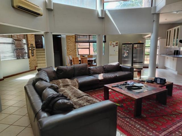 House for rent in Waterkloof, Gauteng