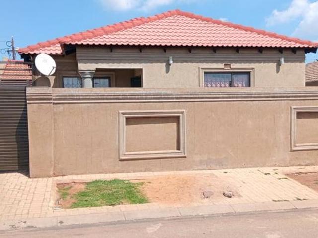 Apartment for rent in Protea Glen, Soweto