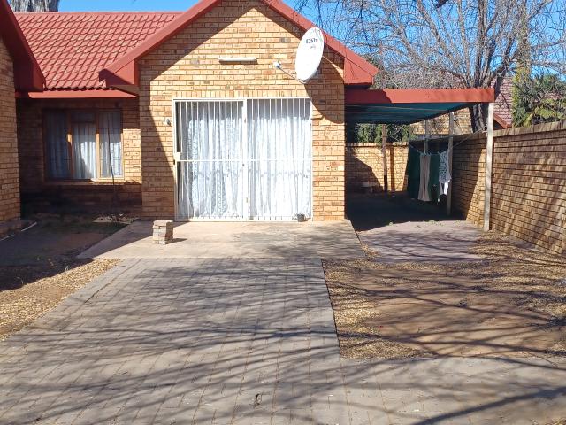 Apartment for rent in Dr Ruth Segomotsi Mompati District Municipality, North West