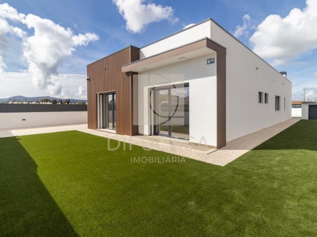 Casa venda em Azeitão (São Lourenço e São Simão), Setúbal