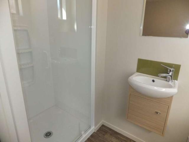 Apartment for rent in Chaslands, Canterbury