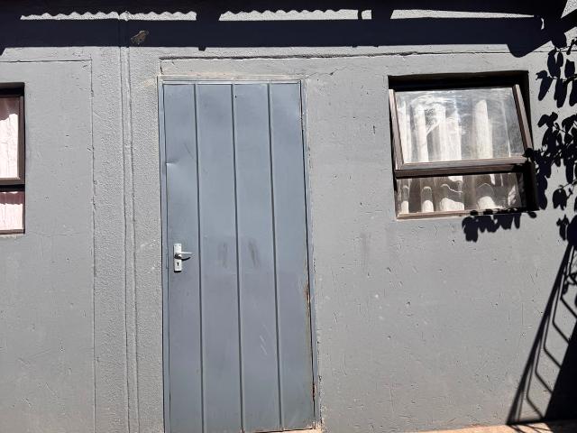 House for rent in Vosloorus, Gauteng