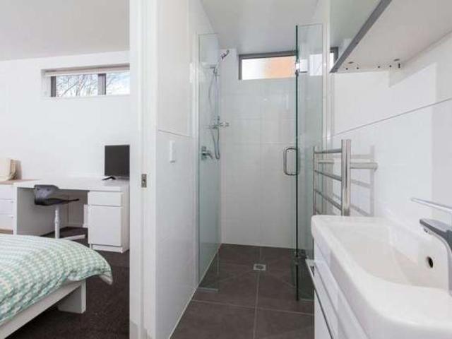 Apartment for rent in Addington, Spreydon-Cashmere Community