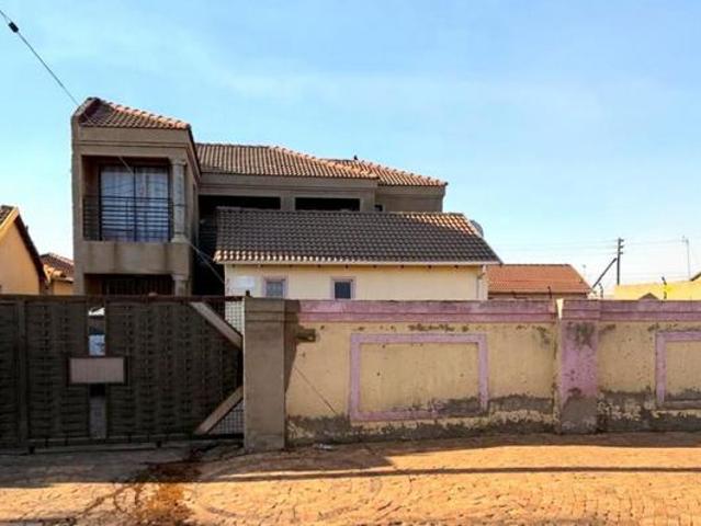 Apartment for rent in Protea Glen, Soweto