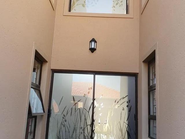 Apartment for rent in Nooitgedacht, Gauteng