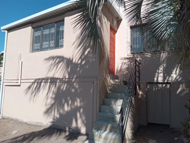 Apartment for rent in Chatsworth, Kwazulu-natal