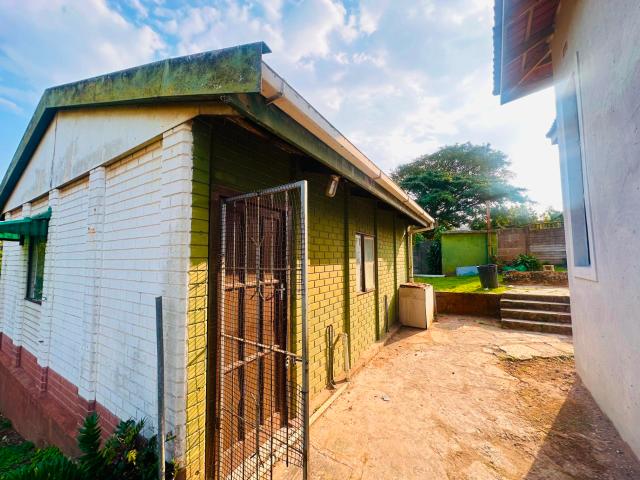 House for rent in Montclair, Durban