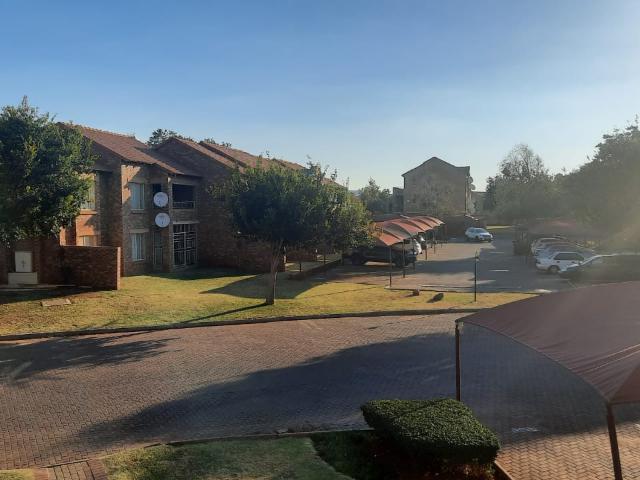 Apartment for rent in Karenpark, Akasia