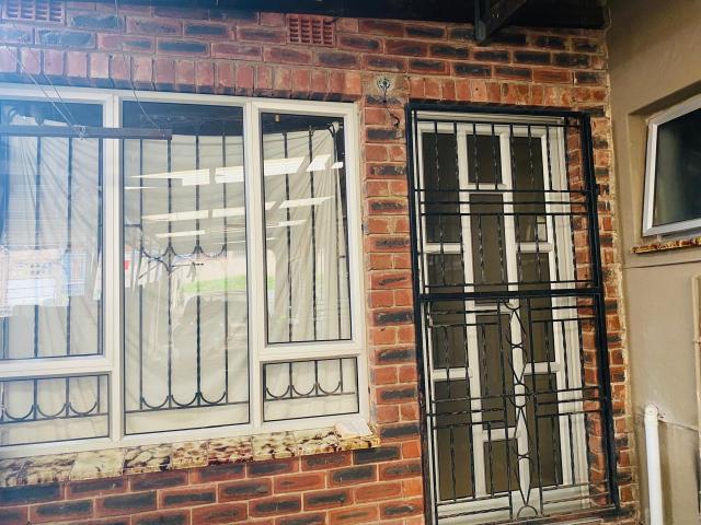 House for rent in Chatsworth, Kwazulu-natal