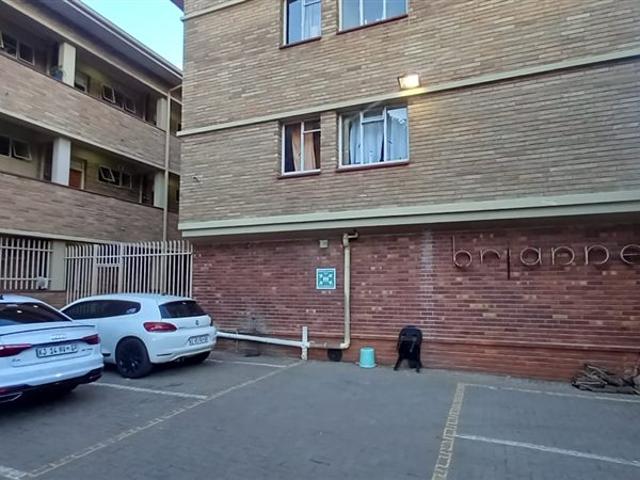 Apartment for rent in Waterkloof, Gauteng