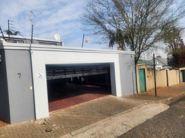 Apartment for rent in Newtown, Vosloorus