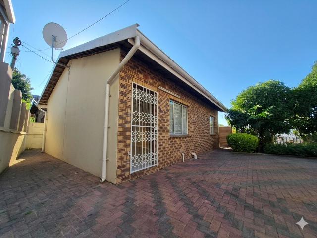 House for rent in Chatsworth, Kwazulu-natal