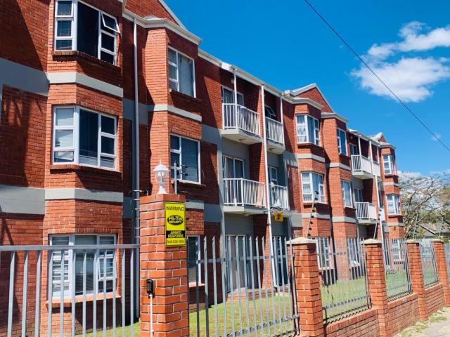 Apartment for rent in Makhanda, Makana Local Municipality