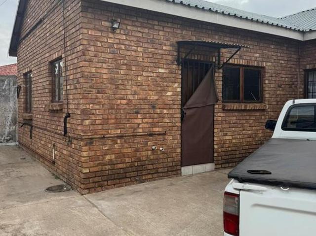 House for rent in Vosloorus, Gauteng