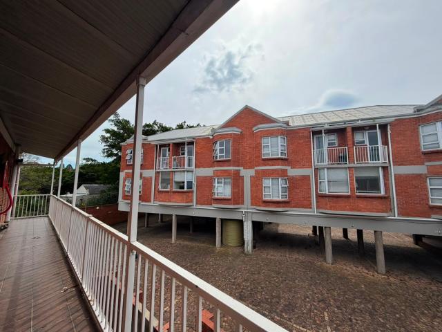 Apartment for rent in Makhanda, Makana Local Municipality
