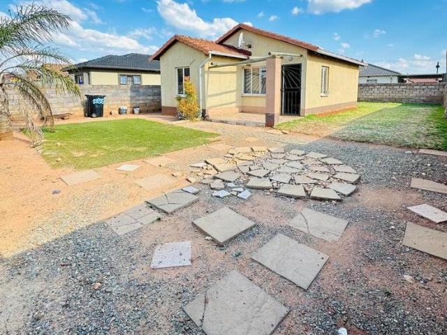 House for rent in Protea Glen, Soweto