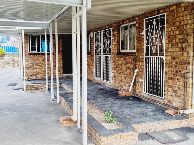 House for rent in Chatsworth, Kwazulu-natal