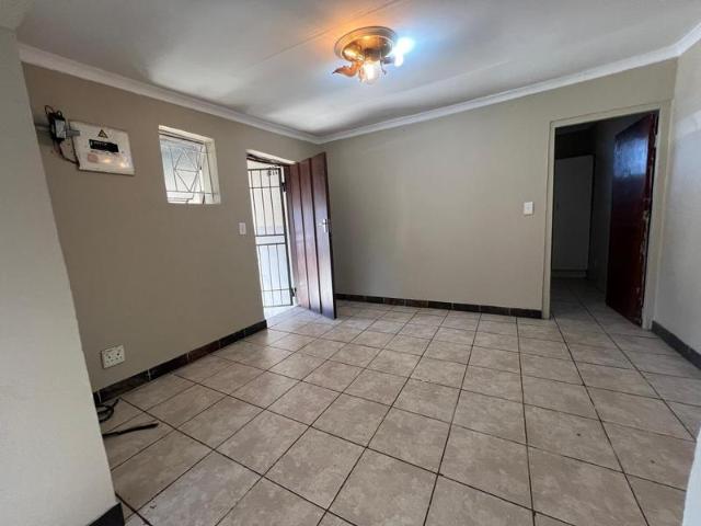 Apartment for rent in Newtown, Vosloorus
